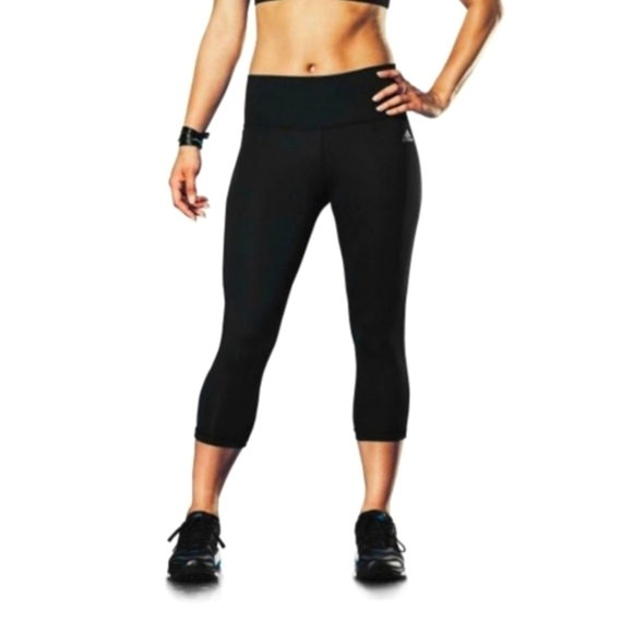 Adidas black running crops climate cool with key keeper - Picture 1 of 5